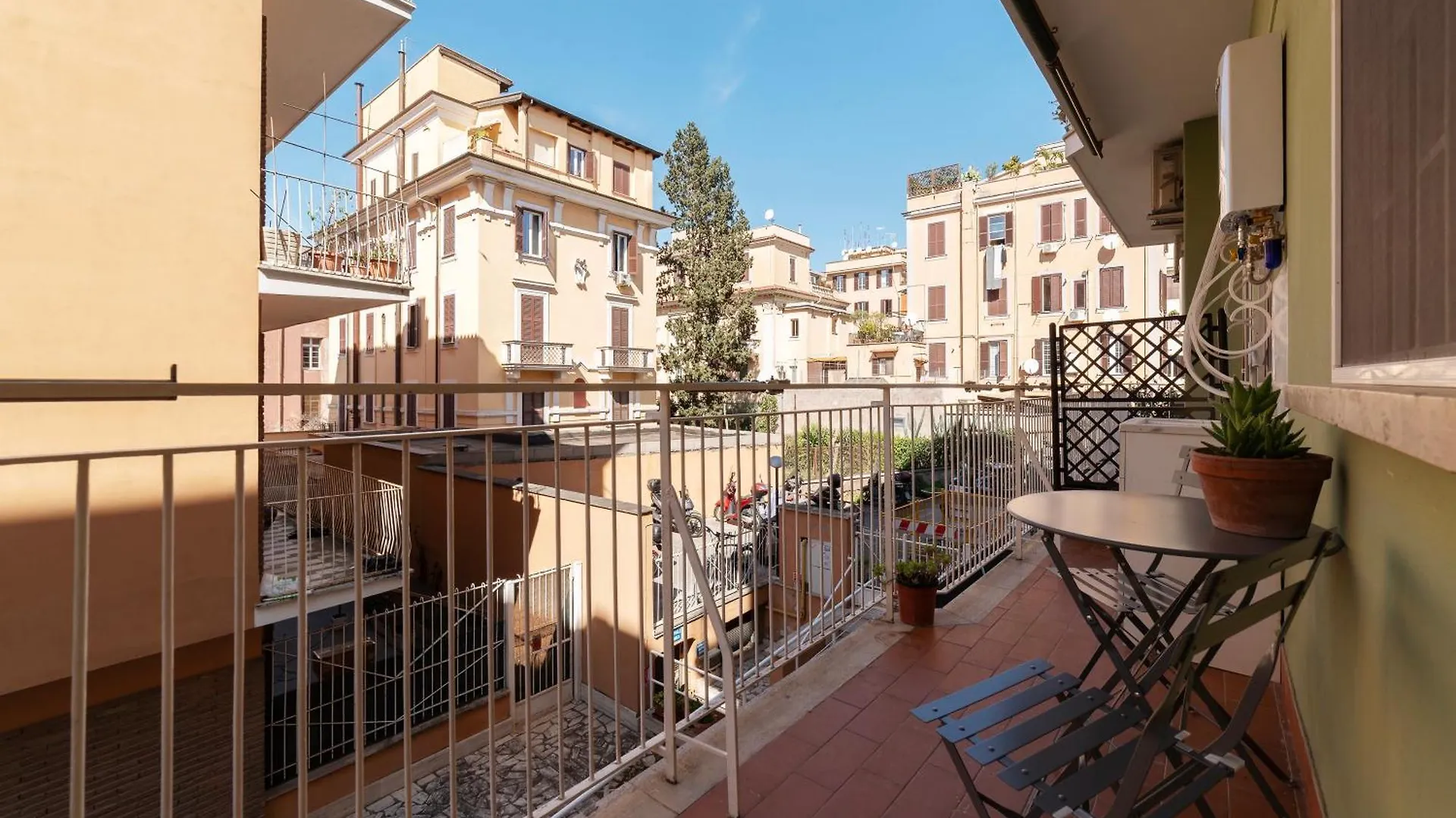 Monteverde Vecchio Apartments Rome 0*,  Italy